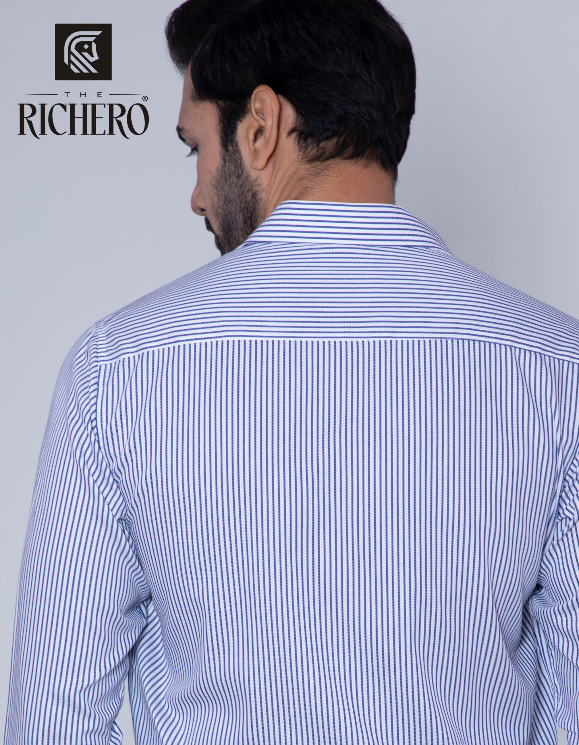  White base blue lining shirt