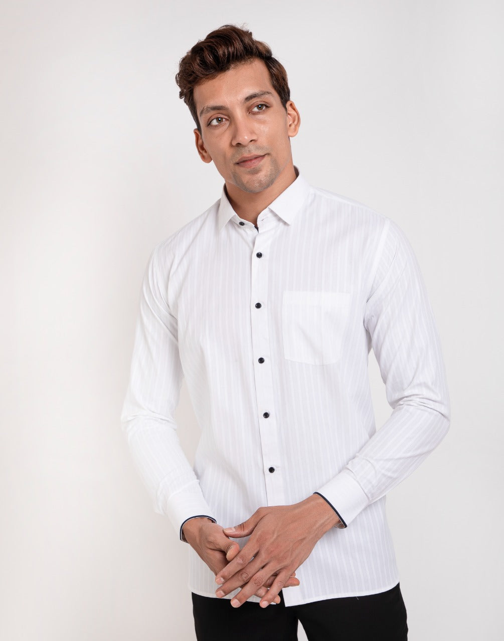 White classic collar casual wear shirt